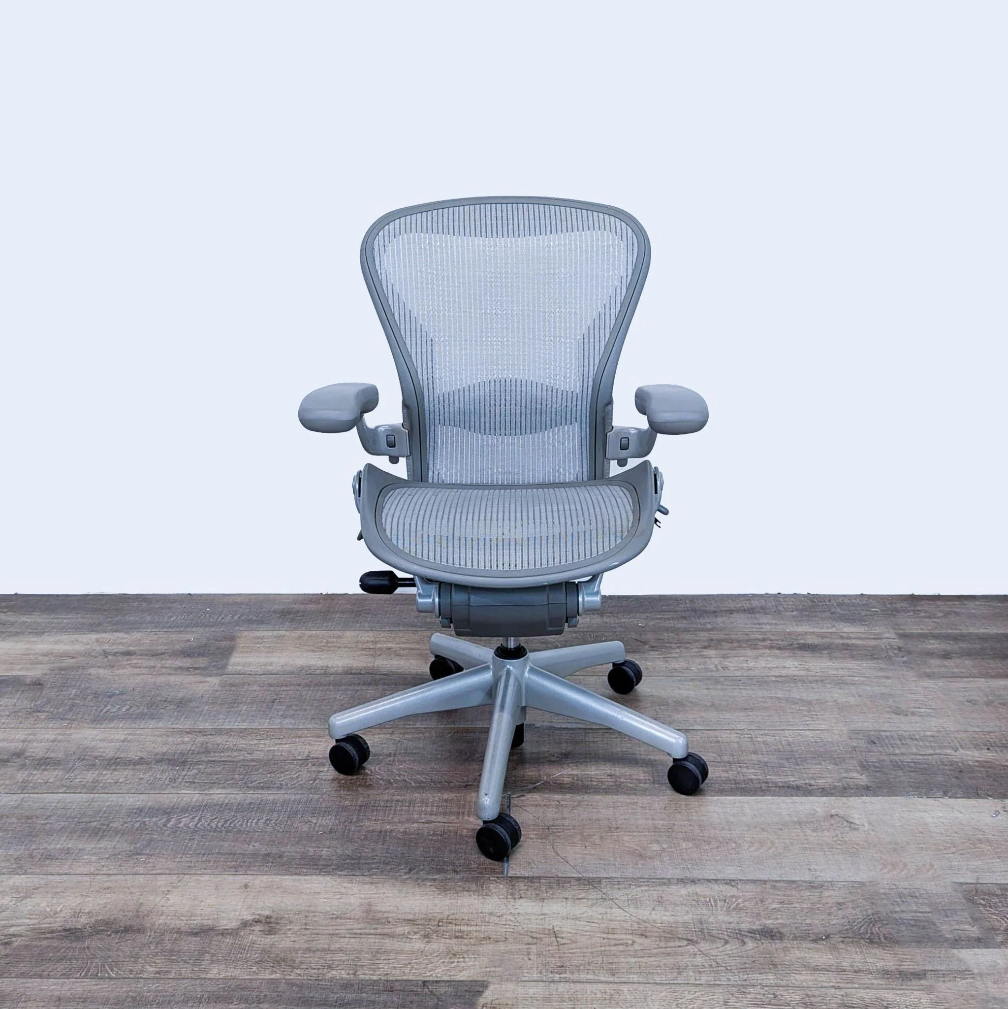 Best Chairs for Neck & Back Pain Relief